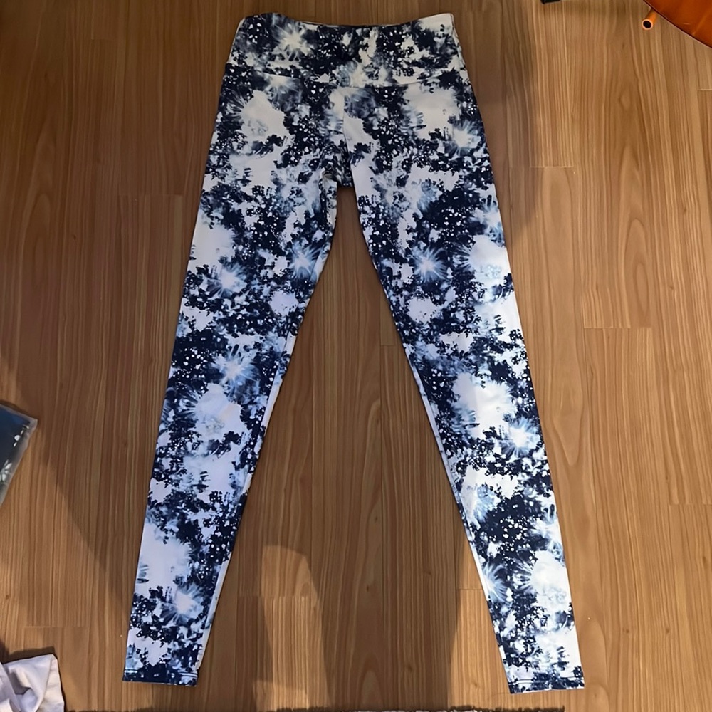 Onzie tights